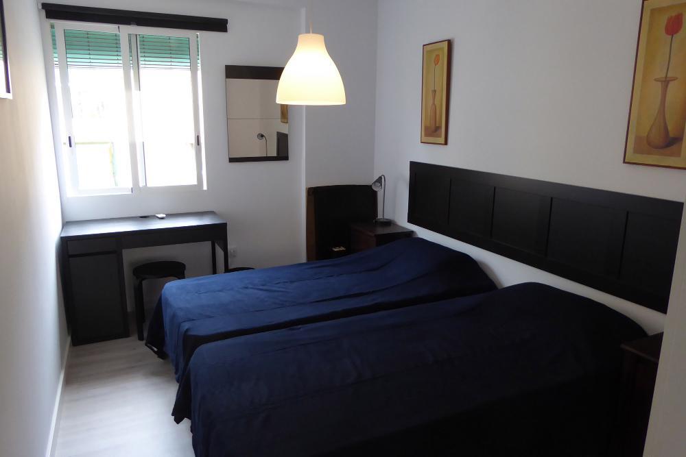 Malvarossa Apartment Near Beach Valencia Bagian luar foto