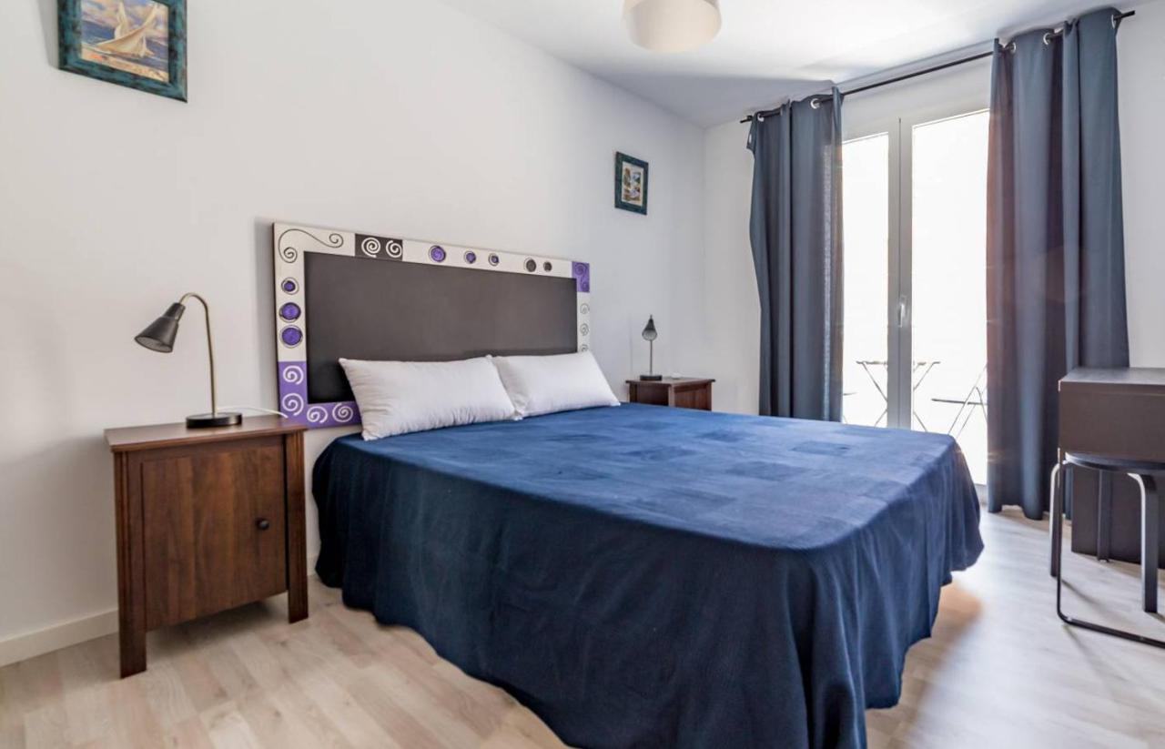 Malvarossa Apartment Near Beach Valencia Bagian luar foto